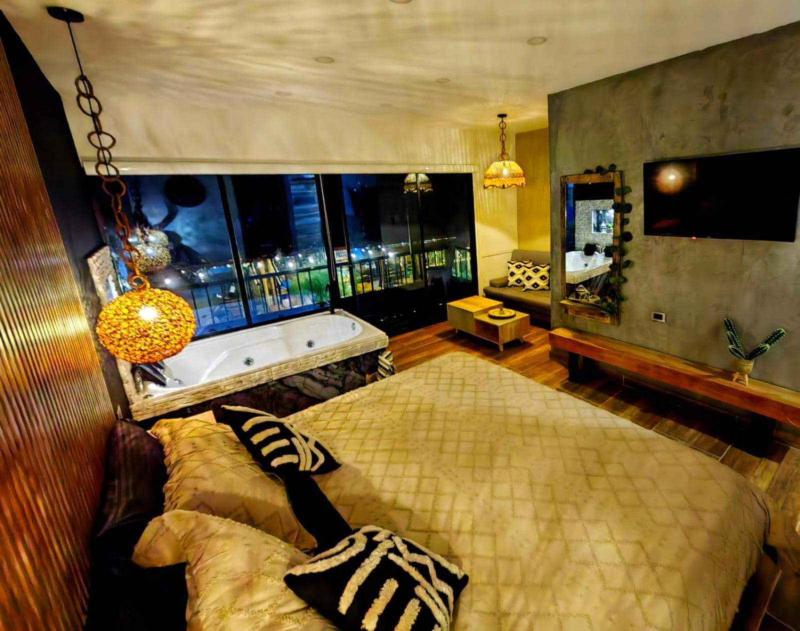 Habitacion Deluxe 2 Con Jacuzzi A 20 Mt Del Parque سالنتو المظهر الخارجي الصورة